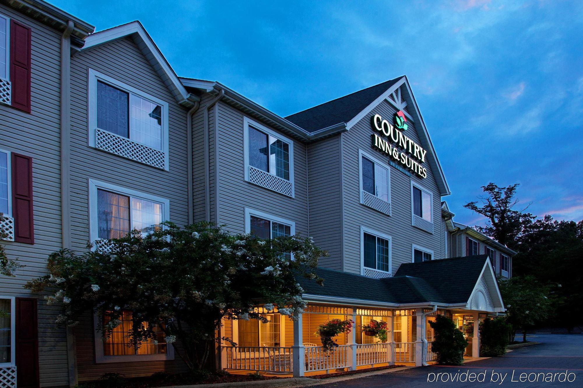 Country Inn & Suites By Radisson, Asheville At Asheville Outlet Mall, Nc Exterior foto